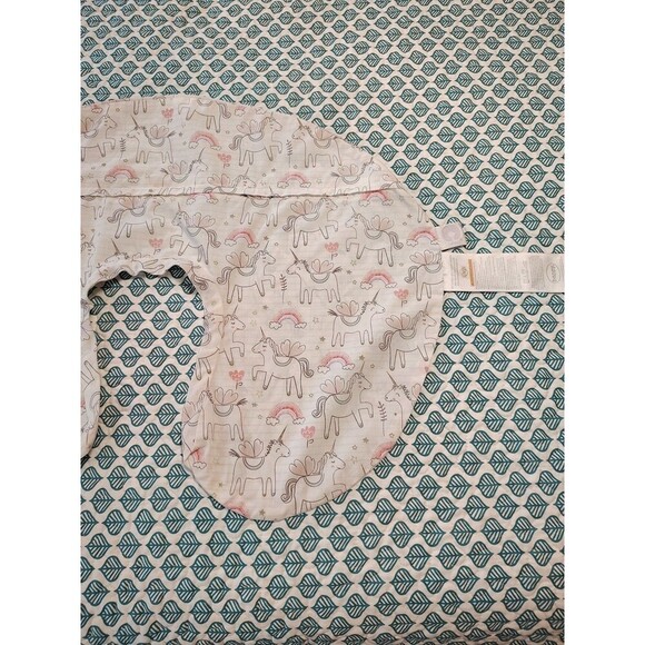 Boppy Breastfeeding & Nursing Pillow Cover Zip On Pink Unicorns - Picture 8 of 8